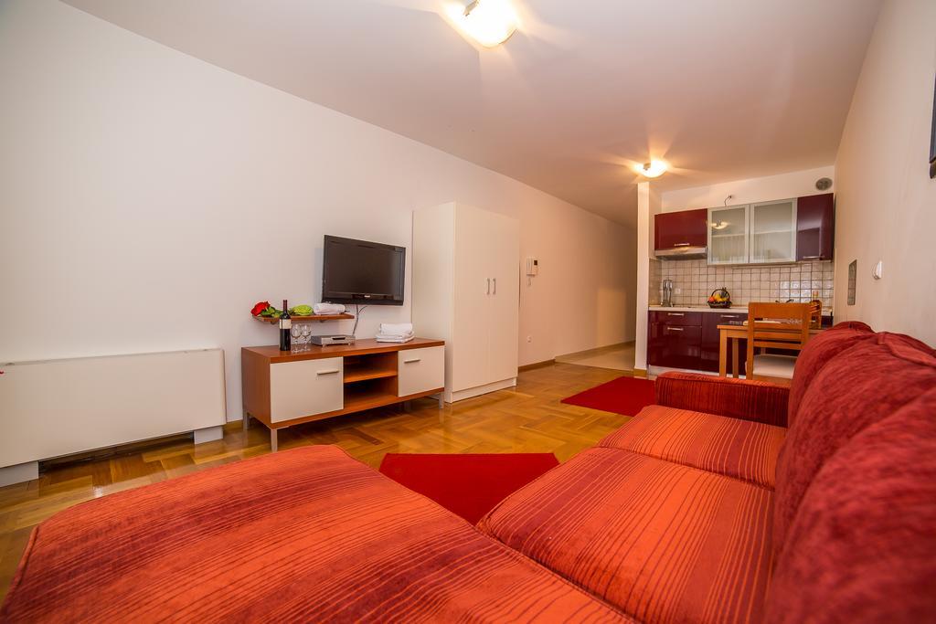 Apartments Kristina Μακάρσκα Εξωτερικό φωτογραφία